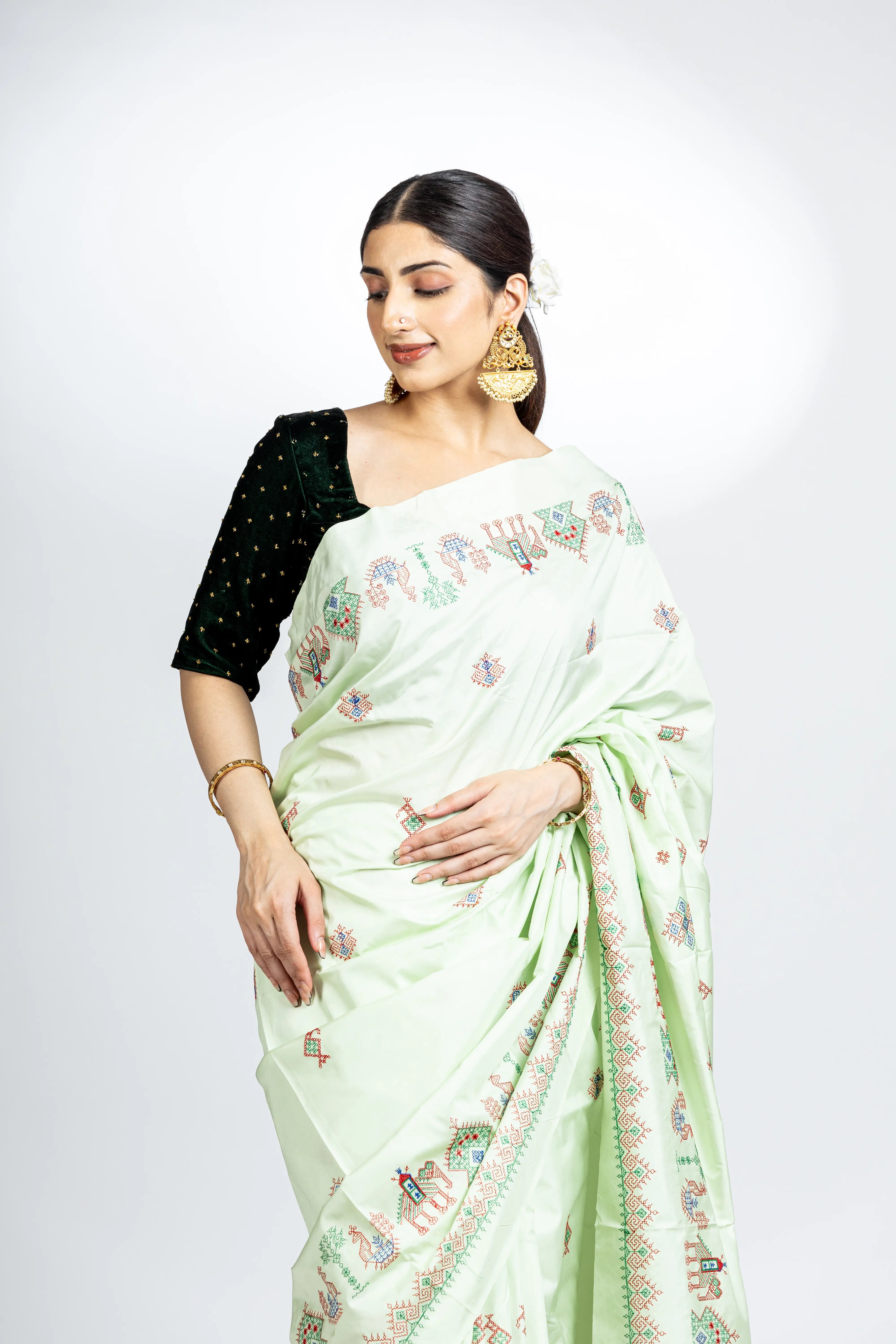 Pastel Green Art Silk Saree With Beautiful Kasuti Embroidery
